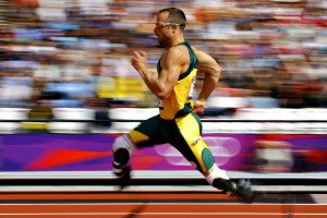 开云·体育官方网站入口-全国青年运动会赛况：新秀表现抢眼成媒体焦点，全国青年运动会会标